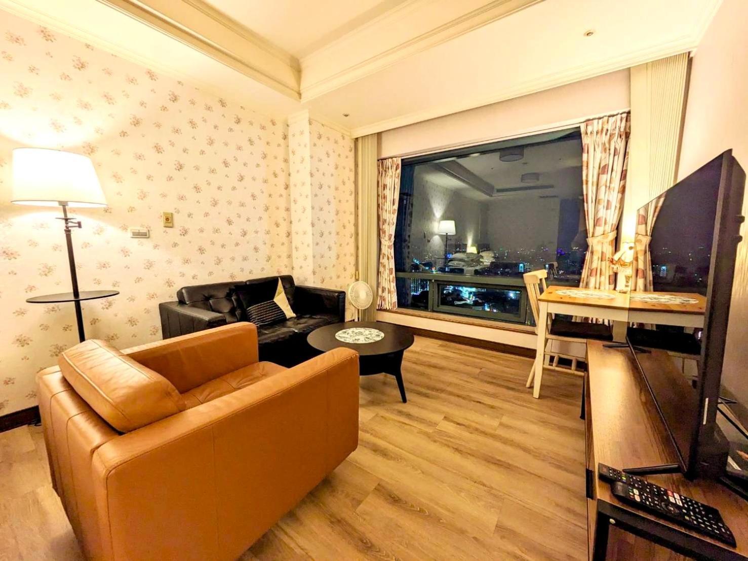 Apartament 台中自由行 Zewnętrze zdjęcie