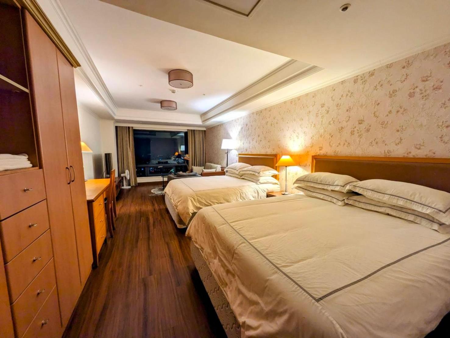 Apartament 台中自由行 Zewnętrze zdjęcie